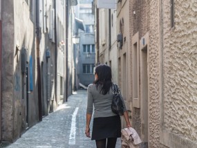 日本石川县，中国人眼中的街道与亟待修复的道路